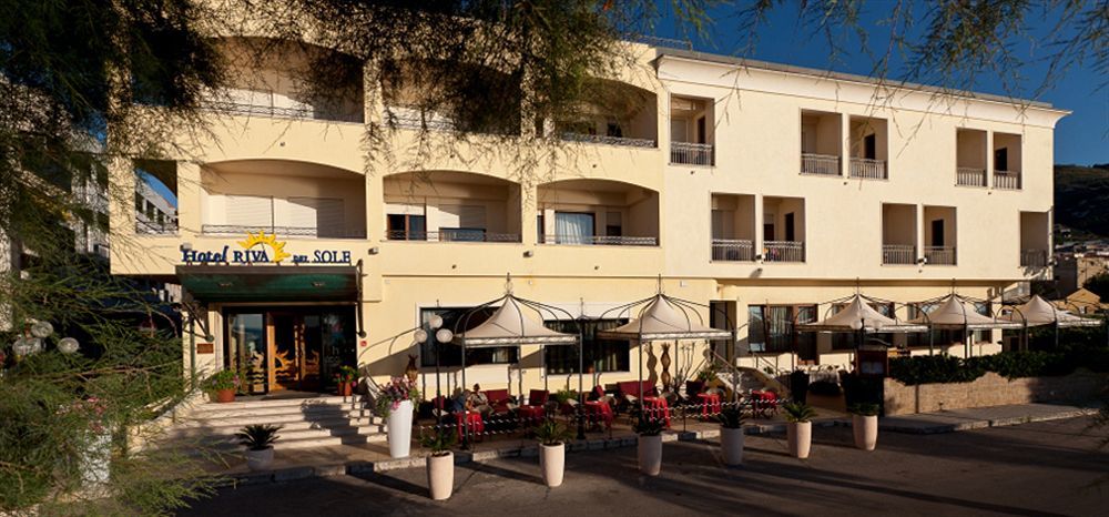 Hotel Riva Del Sole Cefalu Exterior photo